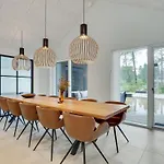 Menja - 1-4km From The Sea By Interhome