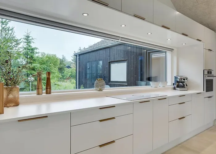 Menja - 1-4km From The Sea By Interhome