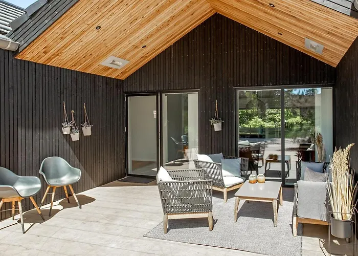 Menja - 1-4km From The Sea By Interhome